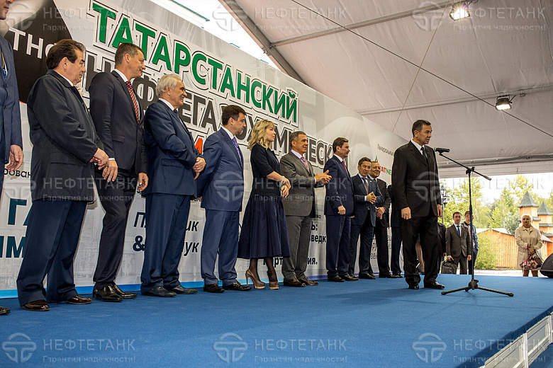 Выставка «НЕФТЬ, ГАЗ. НЕФТЕХИМИЯ»